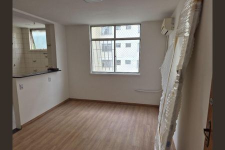 Apartamento à venda com 60m², 2 quartos e 1 vaga