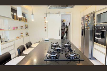 Casa à venda com 500m², 5 quartos e 3 vagas