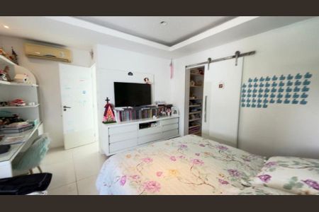 Casa à venda com 5 quartos, 500m² em Camboinhas, Niterói