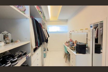 Casa à venda com 5 quartos, 500m² em Camboinhas, Niterói
