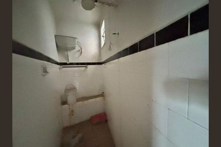 Casa à venda com 220m², 2 quartos e 1 vaga