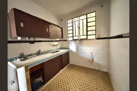 Casa à venda com 2 quartos, 220m² em Santa Rosa, Niterói
