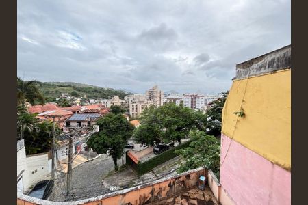 Casa à venda com 220m², 2 quartos e 1 vaga