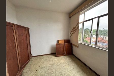 Casa à venda com 220m², 2 quartos e 1 vaga