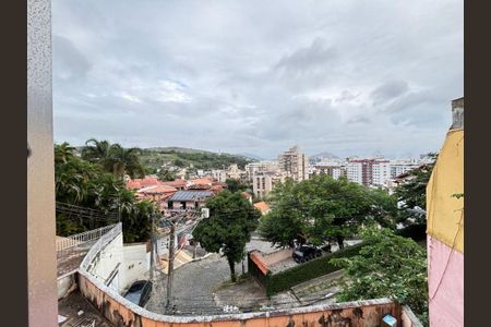 Casa à venda com 220m², 2 quartos e 1 vaga