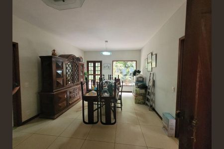 Casa à venda com 5 quartos, 388m² em São Francisco, Niterói