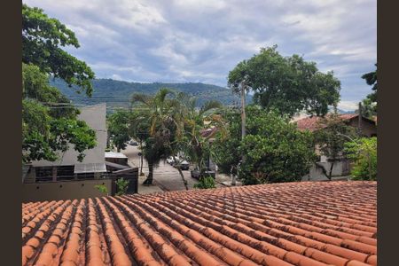 Casa à venda com 388m², 5 quartos e 1 vaga