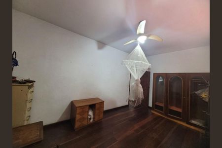 Casa à venda com 388m², 5 quartos e 1 vaga