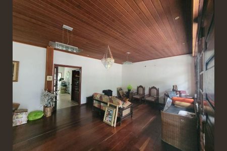Casa à venda com 5 quartos, 388m² em São Francisco, Niterói