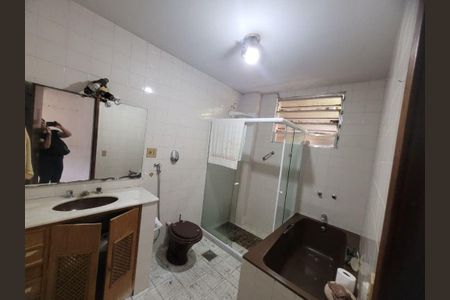 Casa à venda com 388m², 5 quartos e 1 vaga
