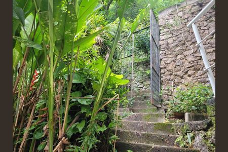 Casa à venda com 388m², 5 quartos e 1 vaga