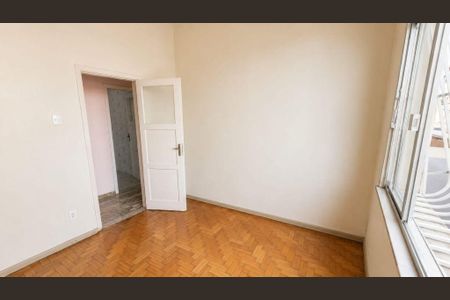 Apartamento à venda com 75m², 3 quartos e sem vaga