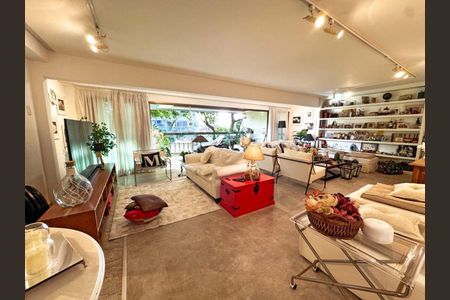Apartamento à venda com 176m², 3 quartos e 2 vagas