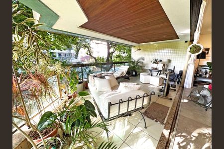 Apartamento à venda com 176m², 3 quartos e 2 vagas
