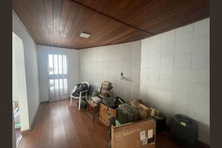 Casa à venda com 284m², 4 quartos e 1 vaga