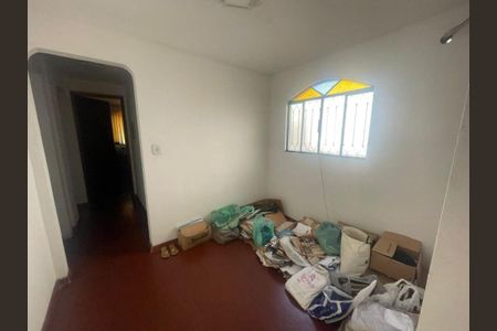Casa à venda com 284m², 4 quartos e 1 vaga