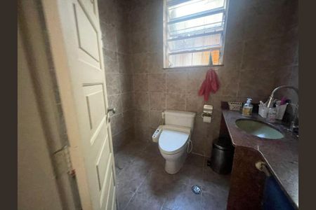 Casa à venda com 284m², 4 quartos e 1 vaga