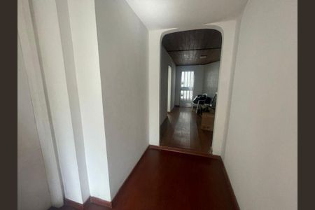 Casa à venda com 284m², 4 quartos e 1 vaga
