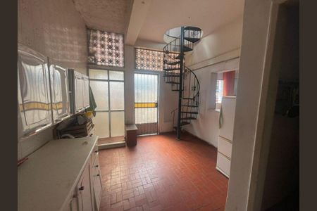 Casa à venda com 284m², 4 quartos e 1 vaga