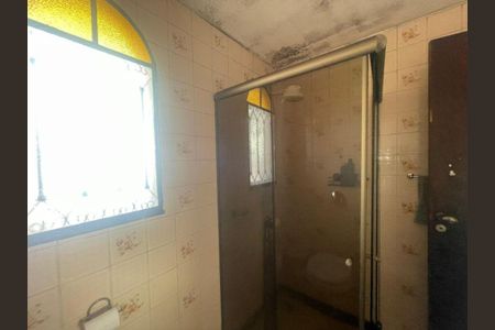 Casa à venda com 284m², 4 quartos e 1 vaga