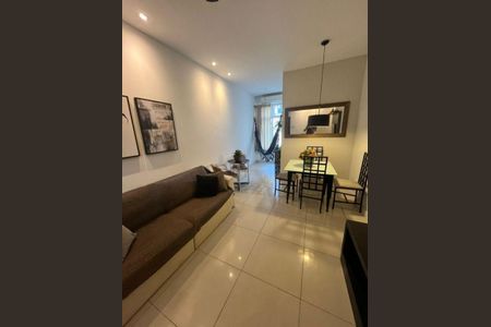 Apartamento à venda com 75m², 2 quartos e 1 vaga