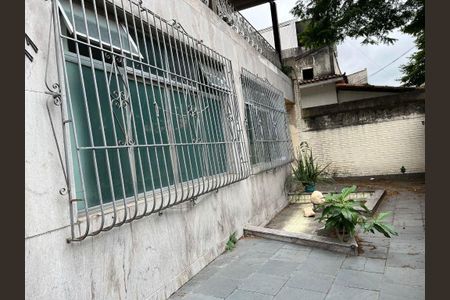Casa à venda com 164m², 2 quartos e 3 vagas