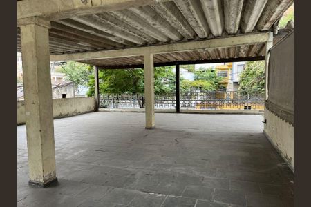 Casa à venda com 164m², 2 quartos e 3 vagas
