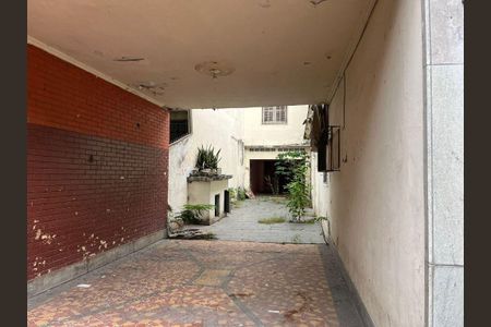 Casa à venda com 164m², 2 quartos e 3 vagas