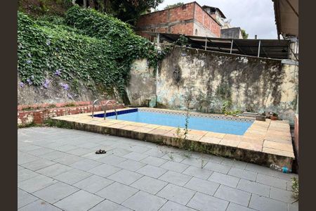 Casa à venda com 164m², 2 quartos e 3 vagas