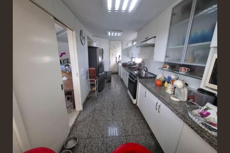 Apartamento à venda com 160m², 3 quartos e 3 vagas