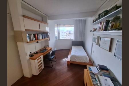 Apartamento à venda com 160m², 3 quartos e 3 vagas