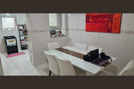Casa à venda com 200m², 3 quartos e 1 vaga