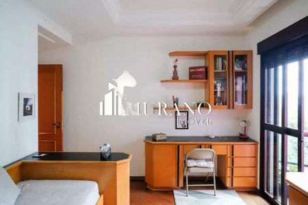 Apartamento à venda com 202m², 3 quartos e 2 vagas