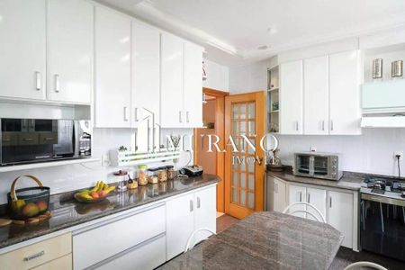 Apartamento à venda com 202m², 3 quartos e 2 vagas