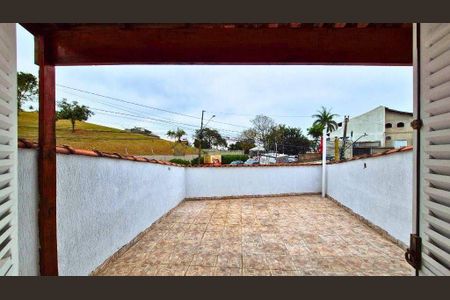 Casa à venda com 84m², 3 quartos e 1 vaga