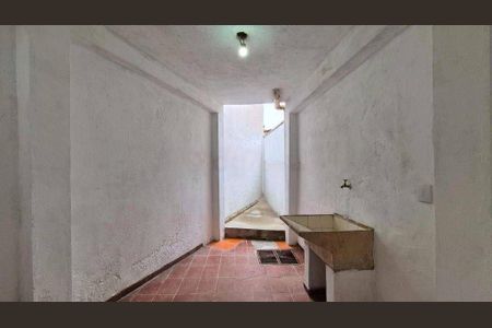 Casa à venda com 84m², 3 quartos e 1 vaga
