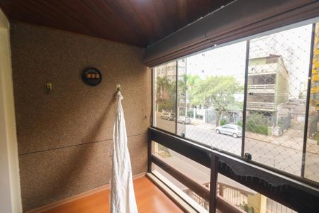 Apartamento para alugar com 72m², 2 quartos e 1 vaga Apartamento para alugar com 72m², 2 quartos e 1 vagaSacada da Sala