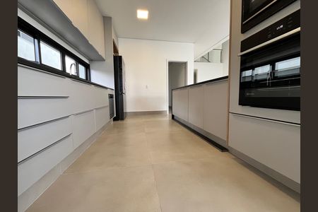 Casa para alugar com 3 quartos, 350m² em Lot. Residencial Arborais, Campinas