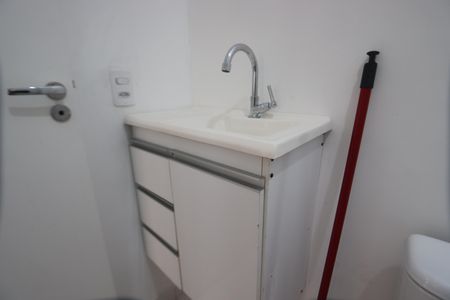 Apartamento para alugar com 40m², 2 quartos e sem vagaBanheiro