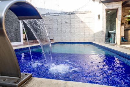 Casa para alugar com 185m², 2 quartos e sem vagaPiscina