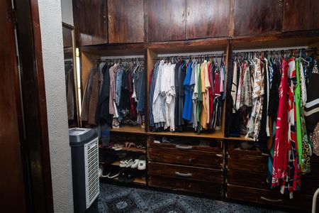 Casa para alugar com 185m², 2 quartos e sem vagaQuarto com Suite 3 - closet