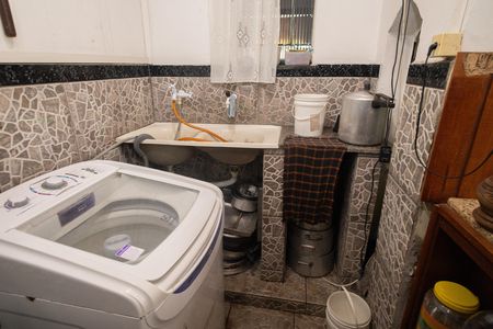 Casa para alugar com 185m², 2 quartos e sem vagaArea de serviço com tanque 