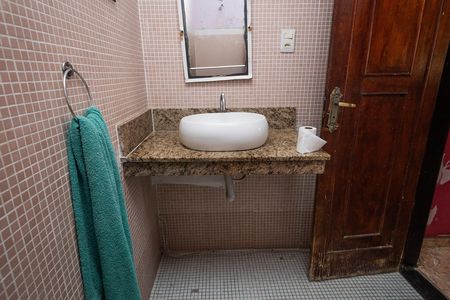 Casa para alugar com 185m², 2 quartos e sem vagaBamheiro 2