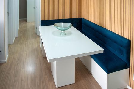Apartamento para alugar com 60m², 2 quartos e 1 vaga Apartamento para alugar com 60m², 2 quartos e 1 vagaSala