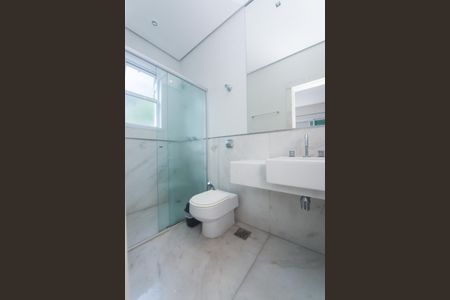 Casa de condomínio à venda com 450m², 4 quartos e 10 vagasBanheiro suite 3