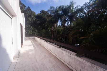 Casa de condomínio à venda com 450m², 4 quartos e 10 vagasvaranda da suíte 1 e 3