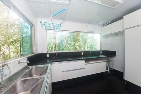 Casa de condomínio à venda com 450m², 4 quartos e 10 vagasÁrea de Serviço