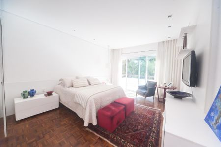 Casa de condomínio à venda com 450m², 4 quartos e 10 vagassuite 1