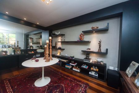 Casa de condomínio à venda com 450m², 4 quartos e 10 vagassala