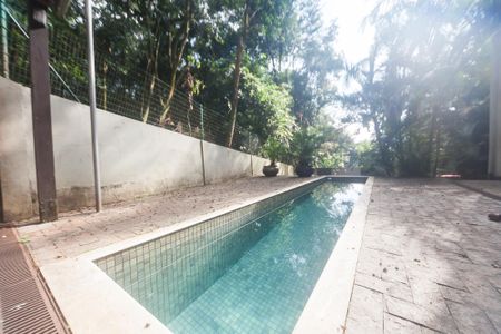 Casa de condomínio à venda com 450m², 4 quartos e 10 vagasPiscina